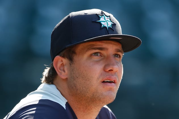 Mariners Invite 19 Non-Roster Players to Spring Training