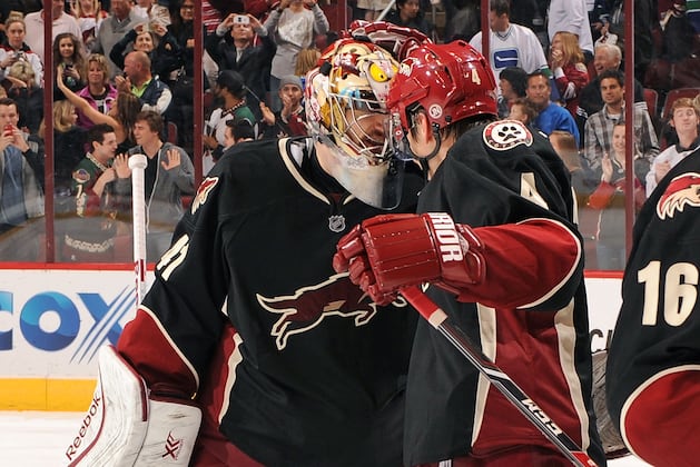 Michalek Back in Coyotes Lineup Against Canucks
