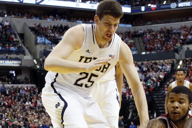 Brey: Knight out Next 2 Games with 'Pneumonia'