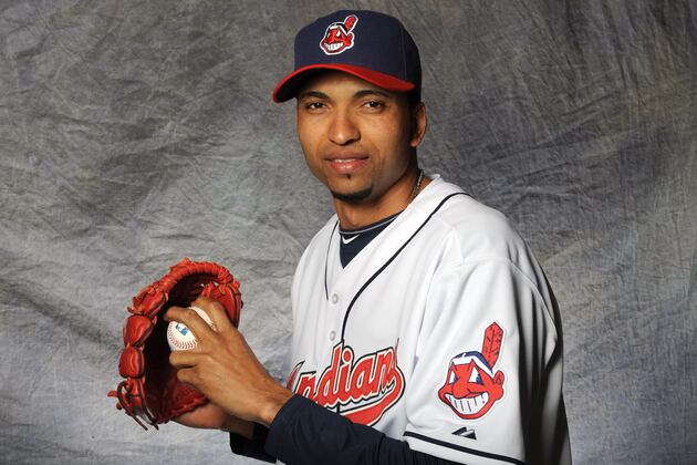 Report: Rangers Sign Reliever Perez to Minor-League Deal