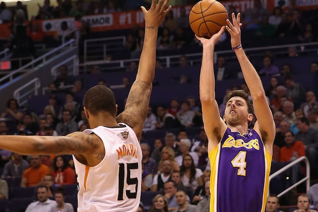 Ryan Kelly's Improvement Is Drawing Attention from Lakers