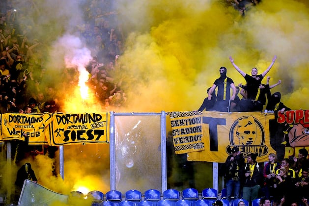 Schalke Ban Nearly 500 Dortmund Fans for 5 Years After Crowd Trouble
