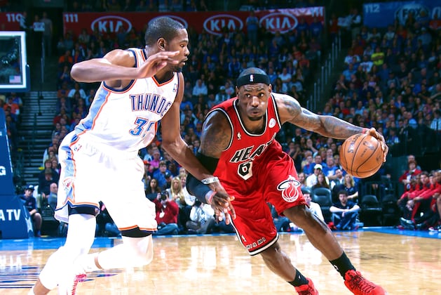 LeBron James Knows Kevin Durant's Stats, Jokes He Has 'KD Watch App' on Phone