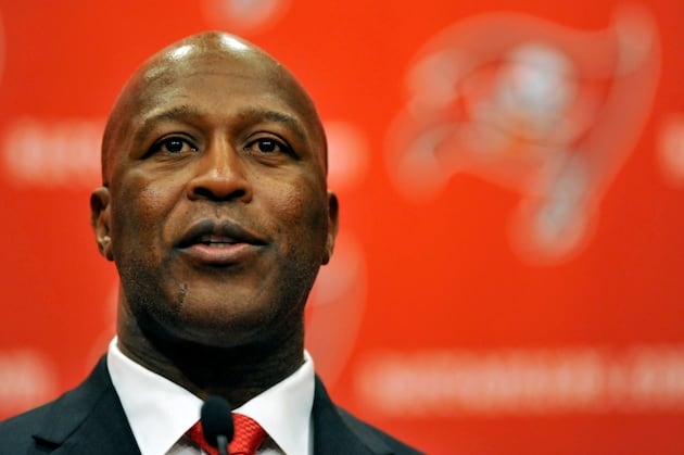 Brooks: Smith Will Bring Luster Back to Bucs