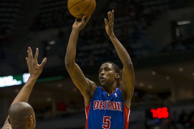 Pistons Lose to Hapless Bucks in Woeful Fashion