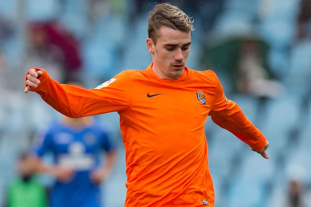 Chelsea Transfer Rumours: Antoine Griezmann Offers Different Threat to Juan Mata