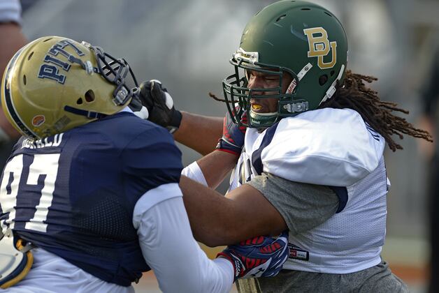 Aaron Donald Earns Another Comparison to Geno Atkins