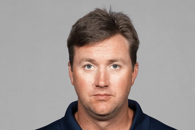 Report: Alex Van Pelt to remain in Green Bay as quarterbackscoach