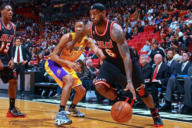 Los Angeles Lakers vs. Miami Heat: Live Score and Analysis