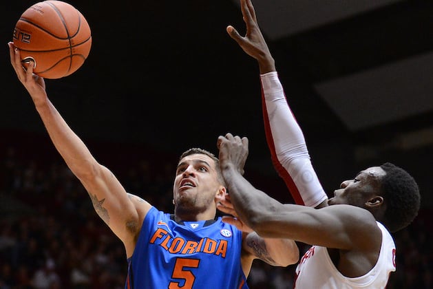 Frazier Leads No. 6 Florida Past Alabama, 68-62