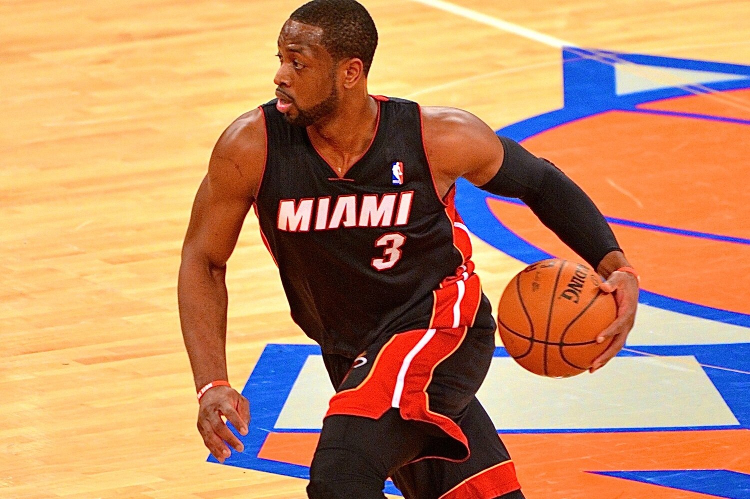 Dwyane Wade Injury Updates on Heat Star's Knees and Return Bleacher
