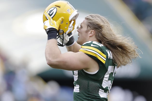 Clay Matthews' Broken Thumb Makes Some Progress
