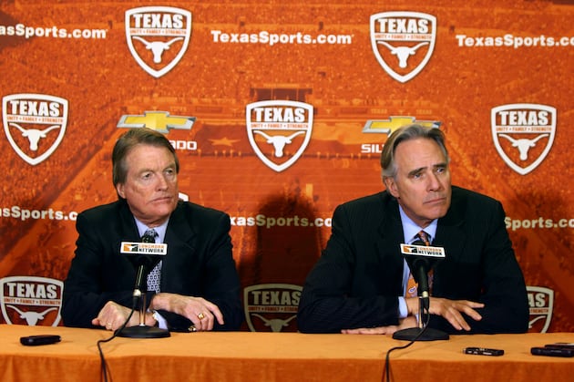 Texas Reportedly Interested in Playing Football Game in Mexico City