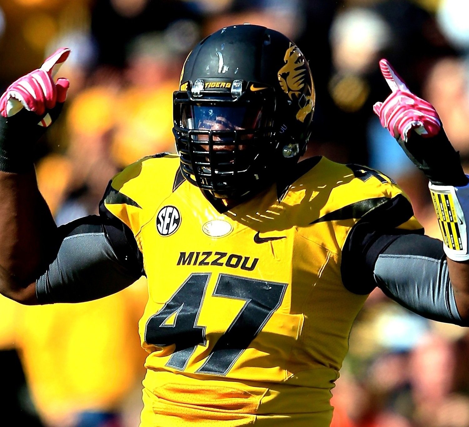 2014 NFL Draft Highlighting the Top 10 Defensive Ends Bleacher Report