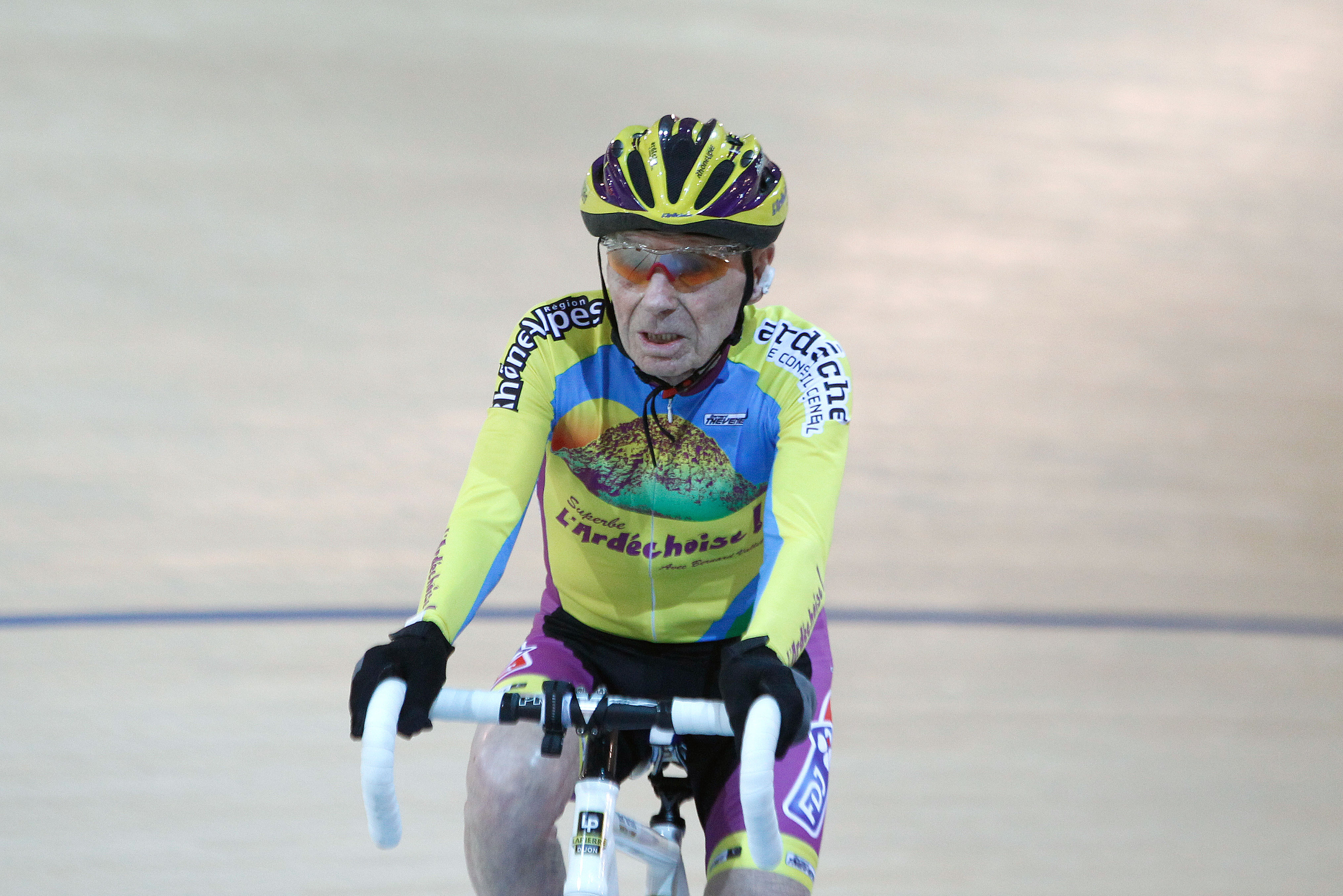 102-Year-Old Robert Marchand Breaks Speed Cycling World Record