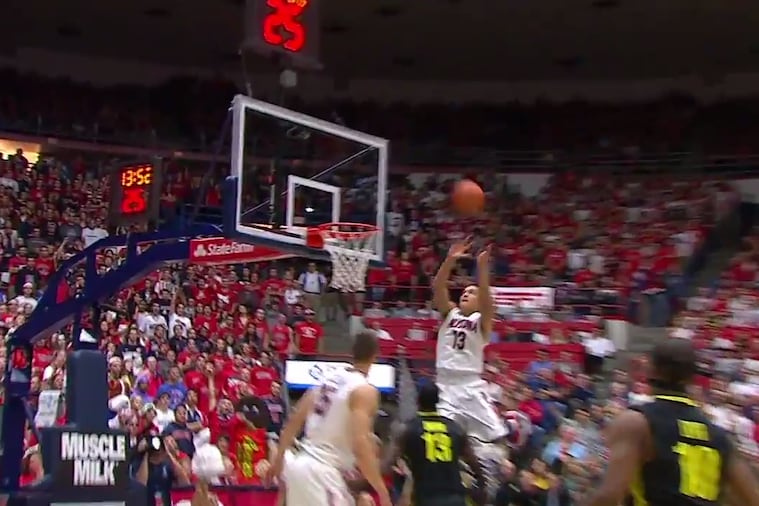 Arizona's Nick Johnson Throws Down 2 Dunks with Authority vs. Oregon