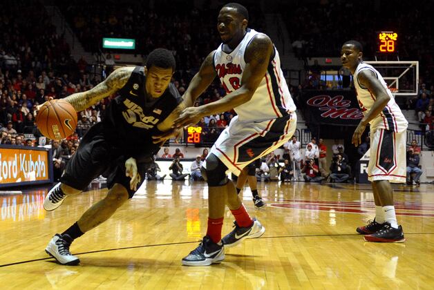 Mississippi Beats Missouri 91-88