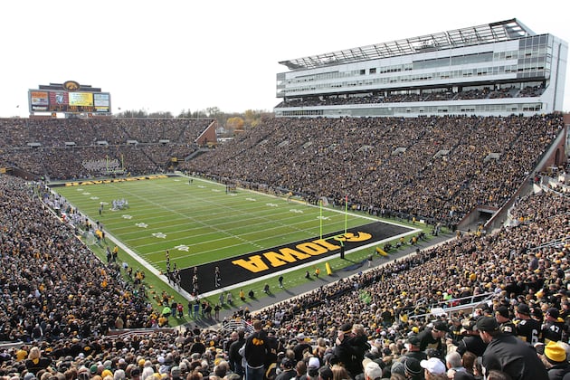 Hawkeyes Finish No. 23 in Attendance