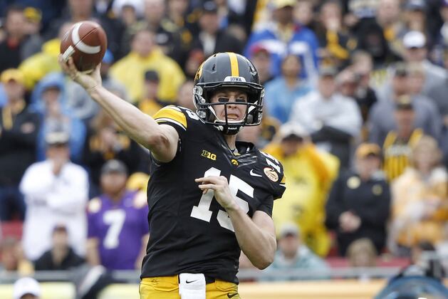 Former Hawkeye Eubanks Talks About Life in the Offseason as a Hawkeye