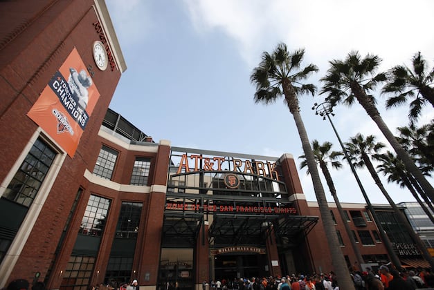 Tony La Russa, Former Giants Owner Bob Lurie Elected to Bay Area Hall