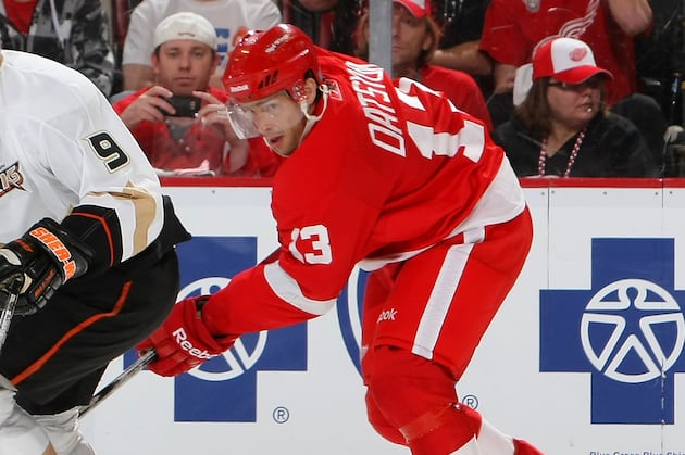 Injured Wings Star Datsyuk Takes Part in Practice with Russia