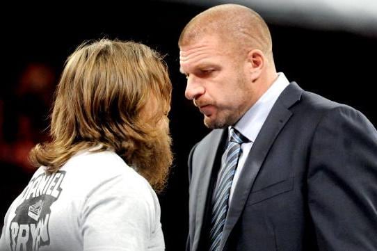 WWE Elimination Chamber 2014: Most Interesting Subplots to WWE Title Match
