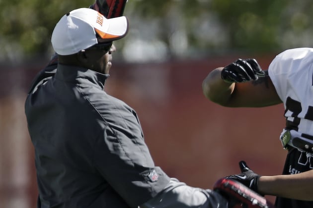 Baker Focused on 'Crashing' Quarterbacks