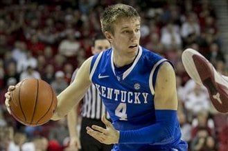 Kentucky Hopes Jon Hood's Energy Rubs Off on Freshmen