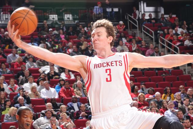 Debate: What Sort of Impact Do You See Asik Having This Season?