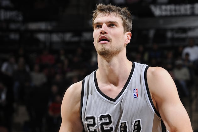 If Healthy at Season's End, Splitter Plans to Play in 2014 FIBA World Cup