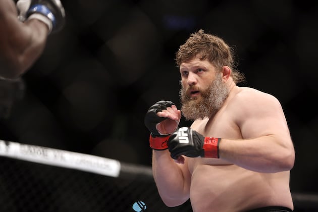 UFC Heavyweight Roy Nelson Continues to Travel His Own Path