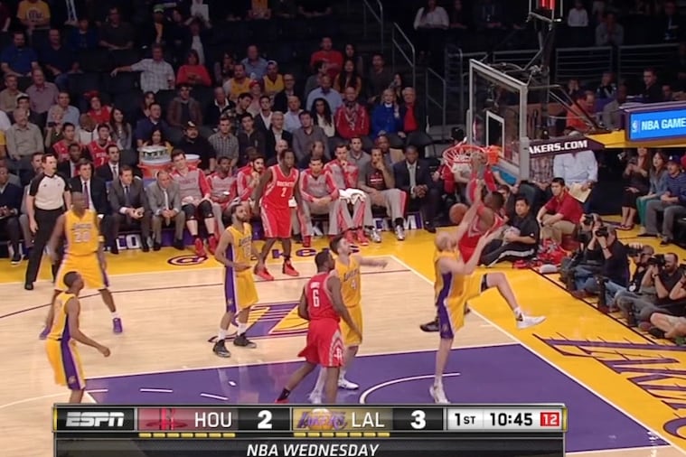 Dwight Howard Gets Booed in His 1st Game in Staples Center vs. Lakers