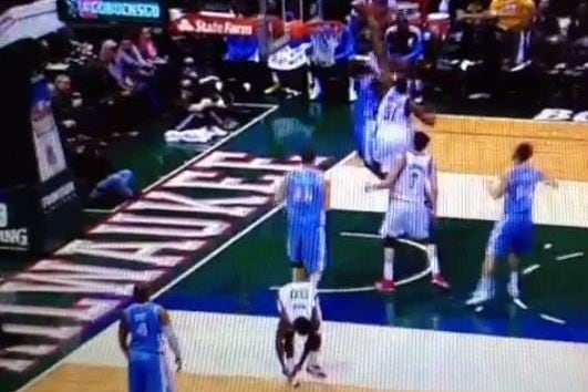 Bucks' O.J. Mayo Decides to Tie Shoe Rather Than Play Defense