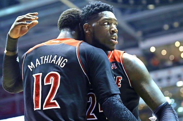 Don't Forget About Louisville: Defending Champs Down Cincinnati in Statement Win
