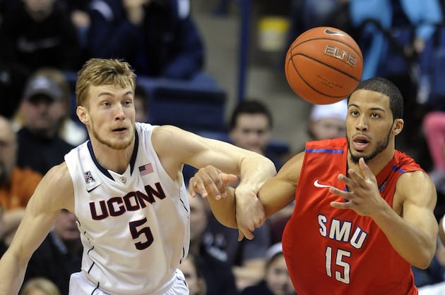 UConn Goes Cold from the Field in 64-55 Loss to SMU