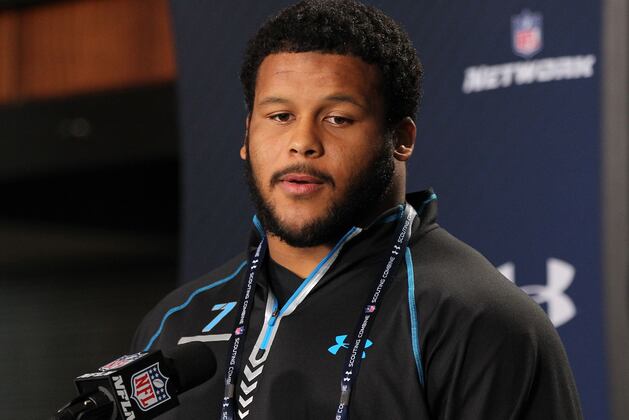 Pitt DT Aaron Donald Runs a 4.65 in the 40-Yard Dash at the Combine