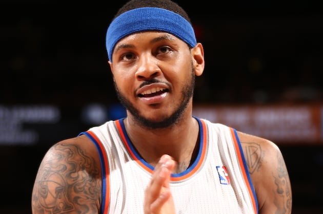 Mavs Beat Knicks on Nowitzki's Lucky-Bounce Jumper