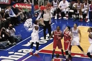 76ers Guard Tony Wroten Missed Two Dunks in a Single Half