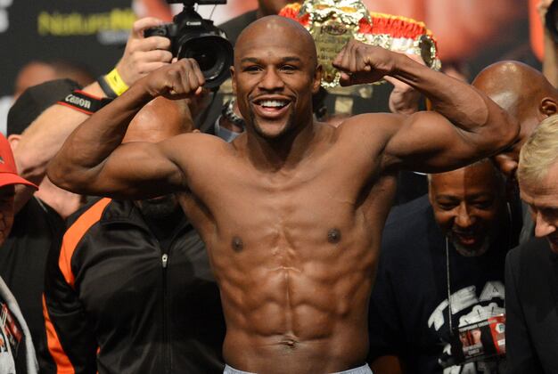 Floyd Mayweather Settles for Inferior Opponent Again in Marcos Maidana