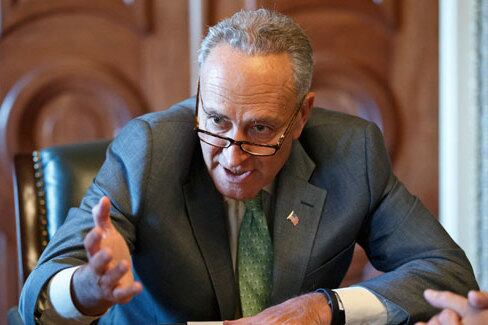 Top US Senator Hits IOC for Picking Russia