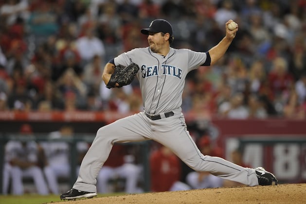 Texas Rangers Work out Joe Saunders