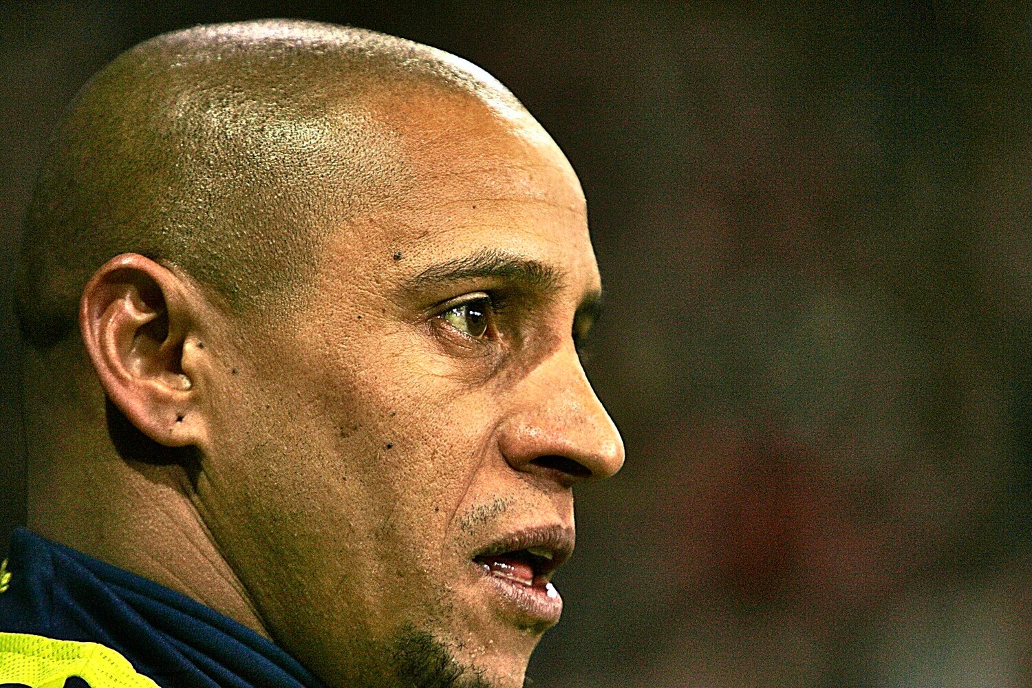 Roberto Carlos and Players with the 10 Hardest Shots in Football