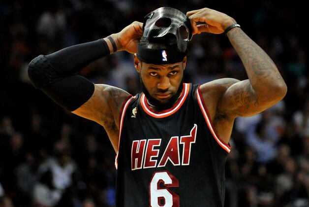 'Menacing' LeBron Scores 31 to Down Knicks