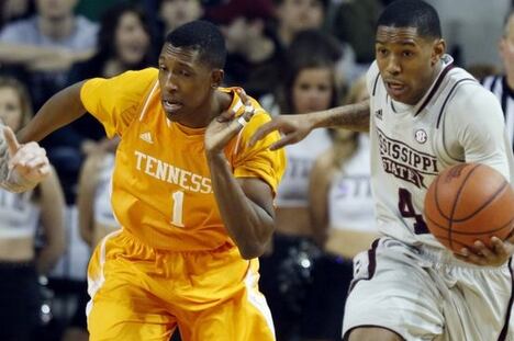 Vols' 38-Pt Win Largest in SEC This Season