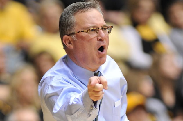 SIU's Hinson Struggling to Cope with Family Tragedy