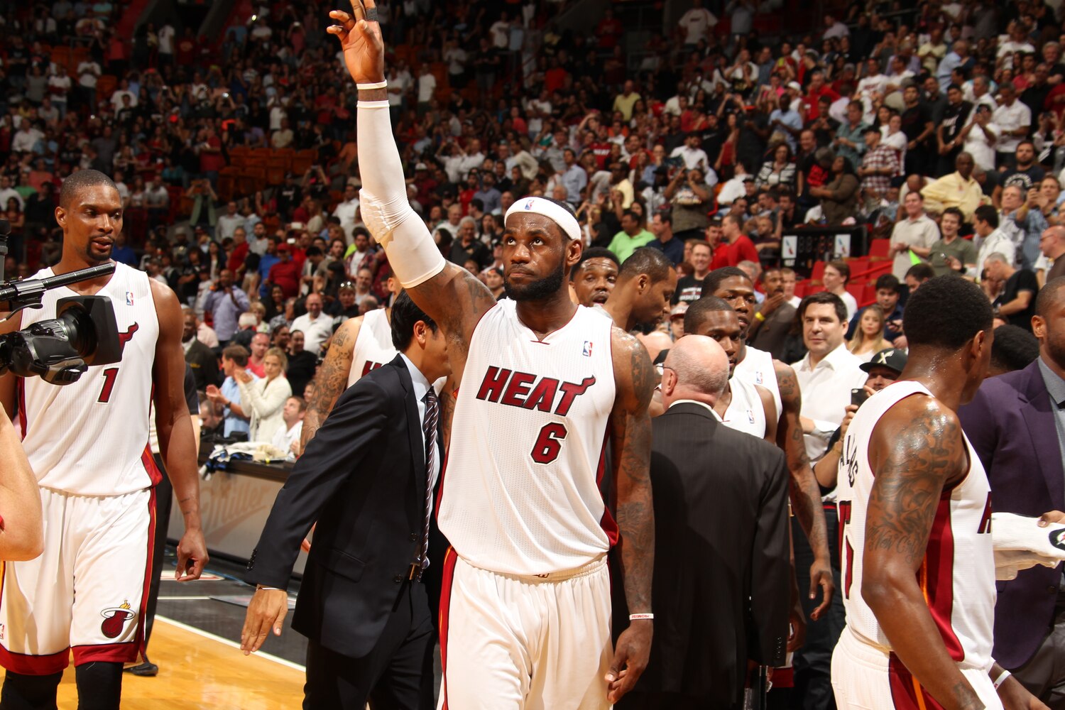 Watch Every Made Field Goal of LeBron James' CareerHigh 61 Points vs