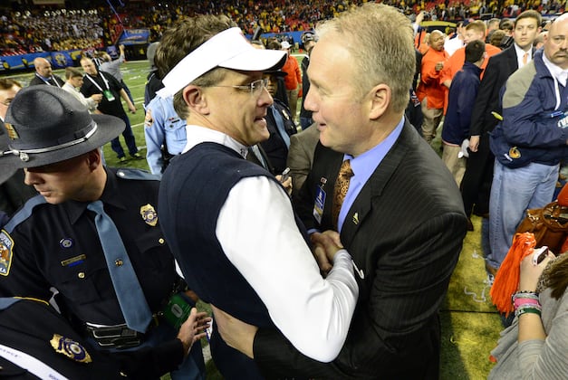 Auburn AD Jay Jacobs: Proposed 10-Second Rule for College Football Is 'A Joke'