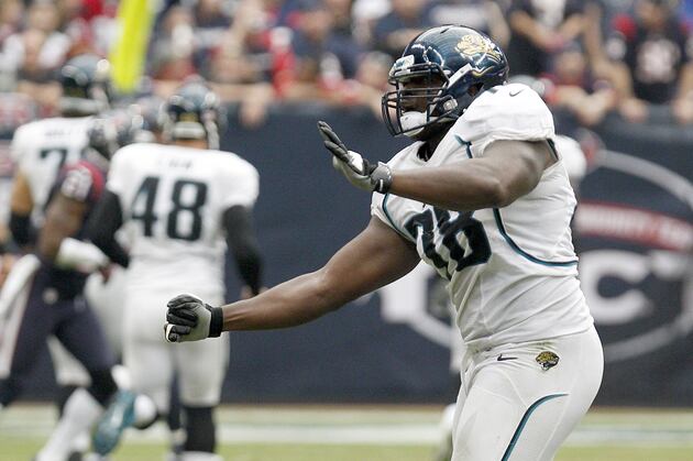 Jaguars Sign OT Bradfield to a Two-Year Contract
