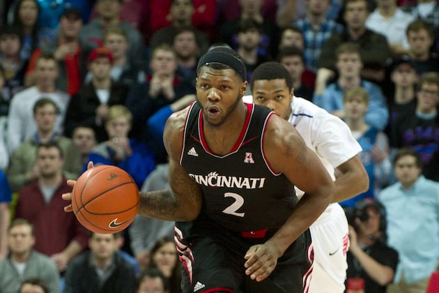 Rubles Career-High 24 Pts in Final Home Game