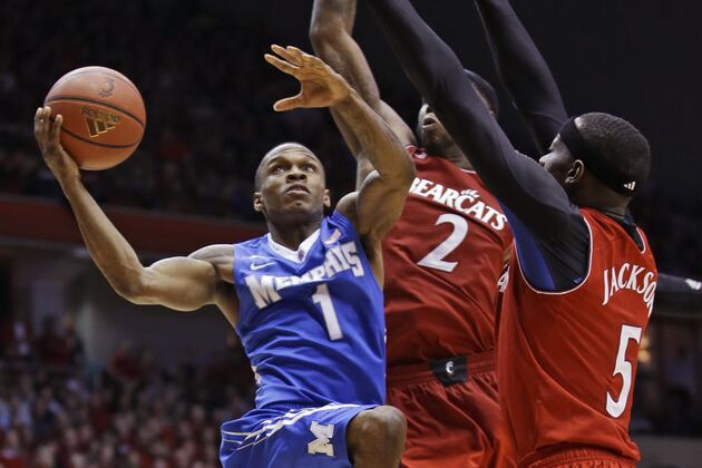 No. 15 Cincinnati Beats No. 20 Memphis 97-84